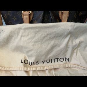 Authentic Louis Vuitton MM Palermo